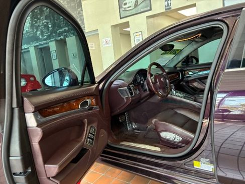 Used 2012 Porsche Panamera 4S image 17