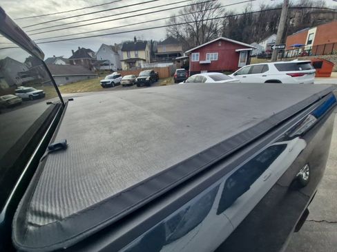 Used 2020 Chevrolet Silverado 1500 RST image 11