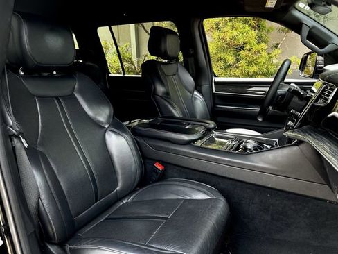 Used 2022 Jeep Wagoneer Series II image 27