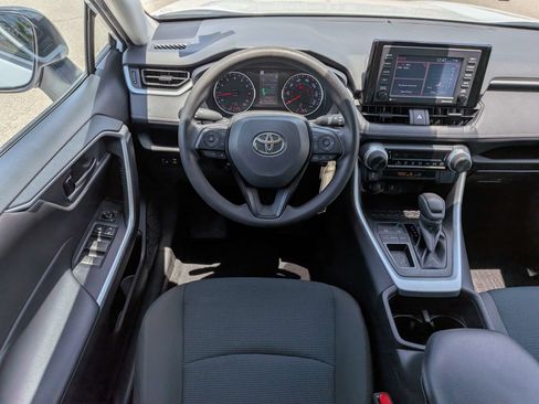 Used 2022 Toyota RAV4 LE FWD image 21