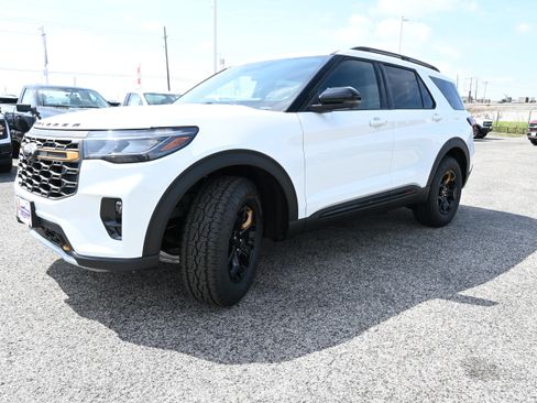 New 2026 Ford Explorer Tremor w/ Tremor Ultimate Package AWD/4WD image 9