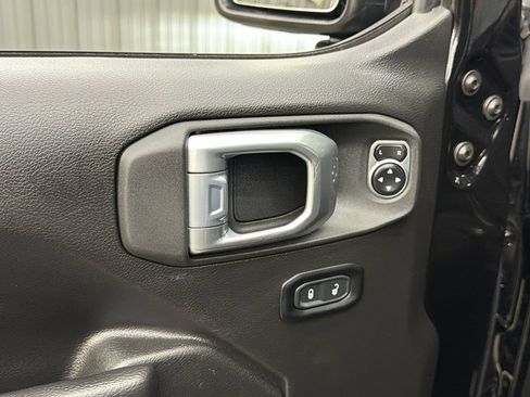 Used 2024 Jeep Wrangler Unlimited AWD/4WD image 26