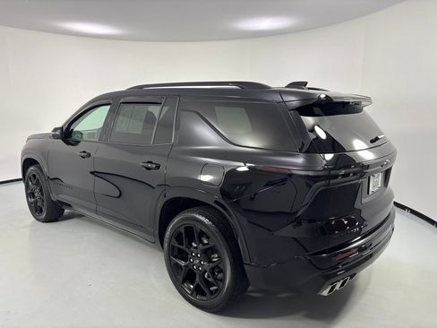 Used 2024 Chevrolet Traverse RS w/ LPO, Floor Liner Package AWD/4WD image 5