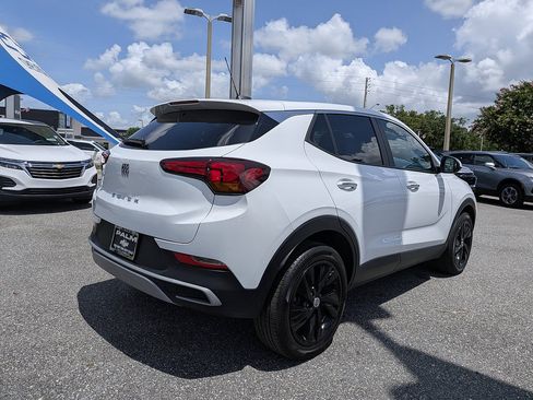 Certified 2024 Buick Encore GX Preferred FWD image 25