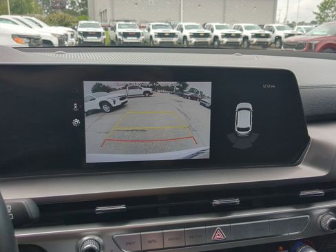 Certified 2023 Kia Telluride S w/ S Sunroof Package AWD/4WD image 15