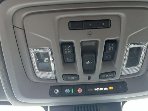 Used 2024 GMC Sierra 2500 Denali w/ Denali Reserve Package image 20