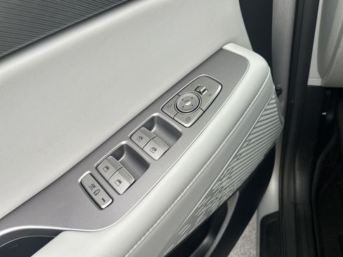 Used 2024 Hyundai Palisade SEL w/ Premium Package FWD image 24