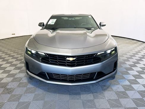 Used 2020 Chevrolet Camaro LT RWD image 8
