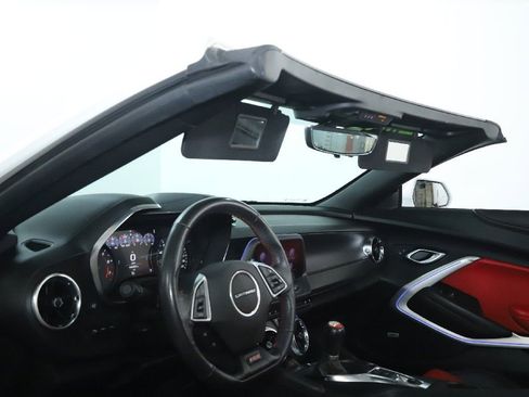 Used 2021 Chevrolet Camaro SS image 21