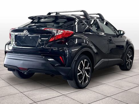 Used 2018 Toyota C-HR XLE FWD image 9