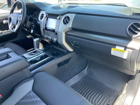 Used 2018 Toyota Tundra SR5 w/ SR5 Upgrade Package RWD image 22