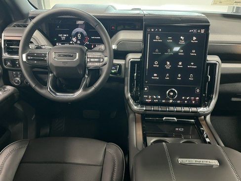 New 2026 GMC Yukon Denali w/ Sun & Power Step Package AWD/4WD image 11