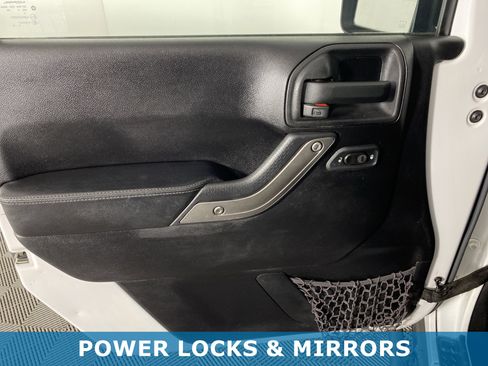 Used 2013 Jeep Wrangler Moab image 9