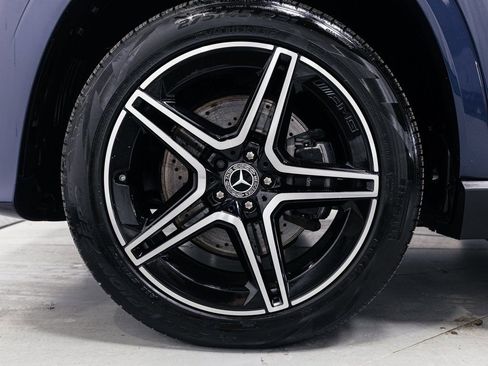 Certified 2024 Mercedes-Benz GLS 450 4MATIC image 40