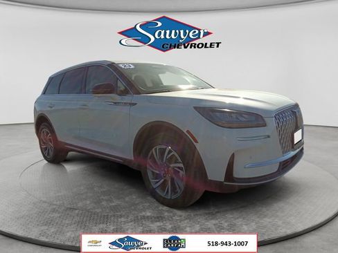 Used 2023 Lincoln Corsair AWD w/ Equipment Group 101A image 7