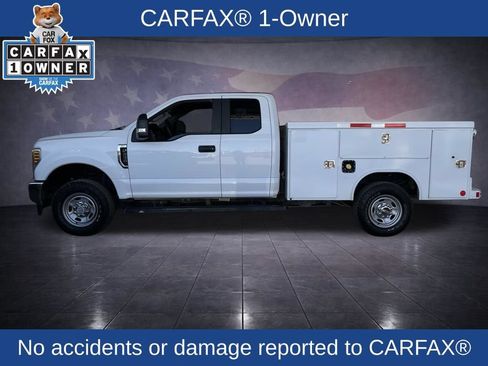Used 2018 Ford F250 XL w/ Power Equipment Group AWD/4WD image 2