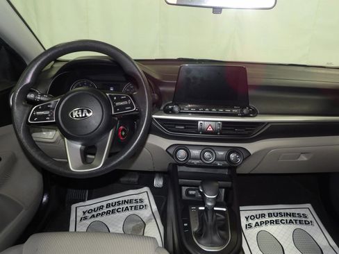 Used 2021 Kia Forte LXS FWD image 11