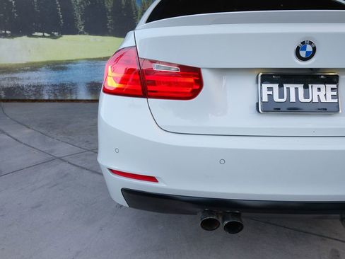 Used 2015 BMW 320i Sedan RWD image 36
