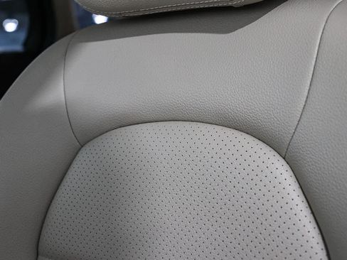 Used 2019 Mercedes-Benz GLC 300 image 25