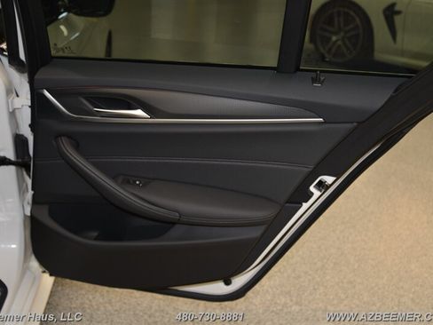 Used 2023 BMW 530e w/ M Sport Package RWD image 44