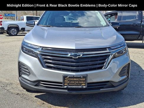 Used 2023 Chevrolet Equinox LS w/ LS Convenience Package FWD image 2