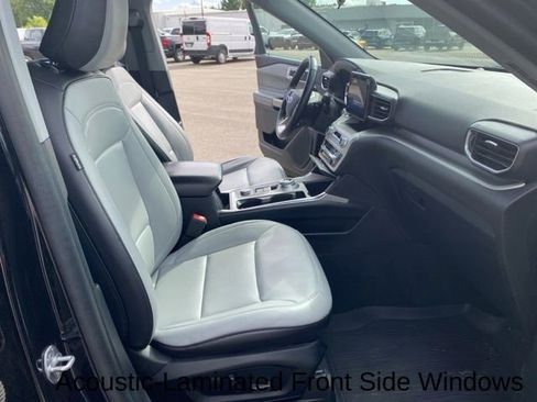 Used 2021 Ford Explorer XLT w/ Equipment Group 202A image 36