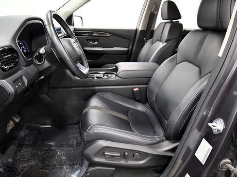 Used 2023 Honda Pilot Touring image 15