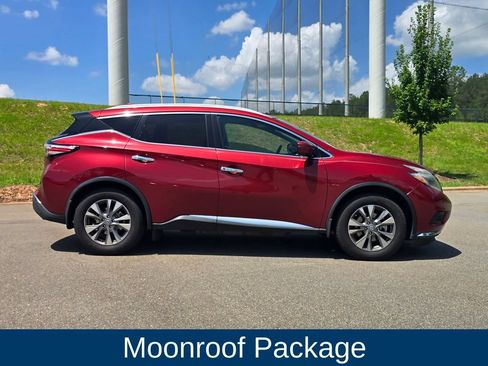 Used 2018 Nissan Murano SL w/ Moonroof Package FWD image 3