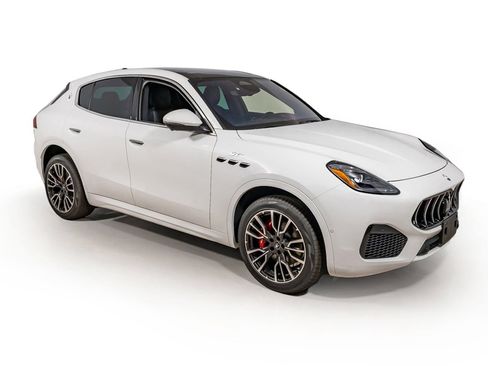 Used 2024 Maserati Grecale GT image 9