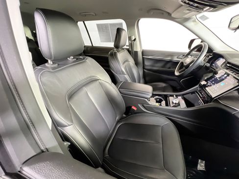 Used 2021 Jeep Grand Cherokee L Limited image 28