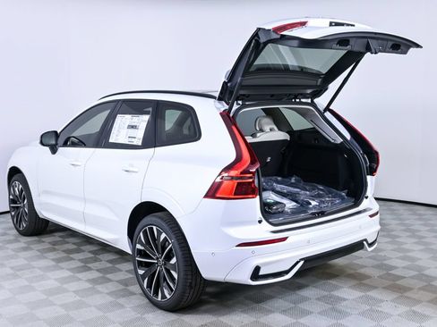 Used 2026 Volvo XC60 B5 Ultra w/ Protection Package Premier AWD/4WD image 34