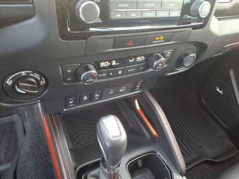 Used 2023 Nissan Frontier PRO-4X w/ Pro-4X Premium Package image 33