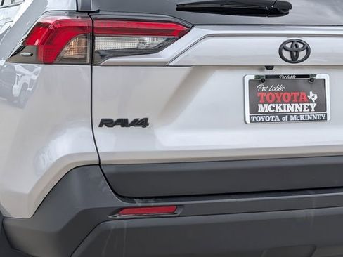 Used 2024 Toyota RAV4 XLE FWD image 8