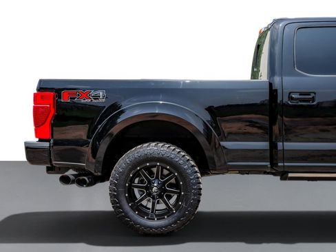 Used 2020 Ford F250 Lariat w/ Lariat Ultimate Package AWD/4WD image 6