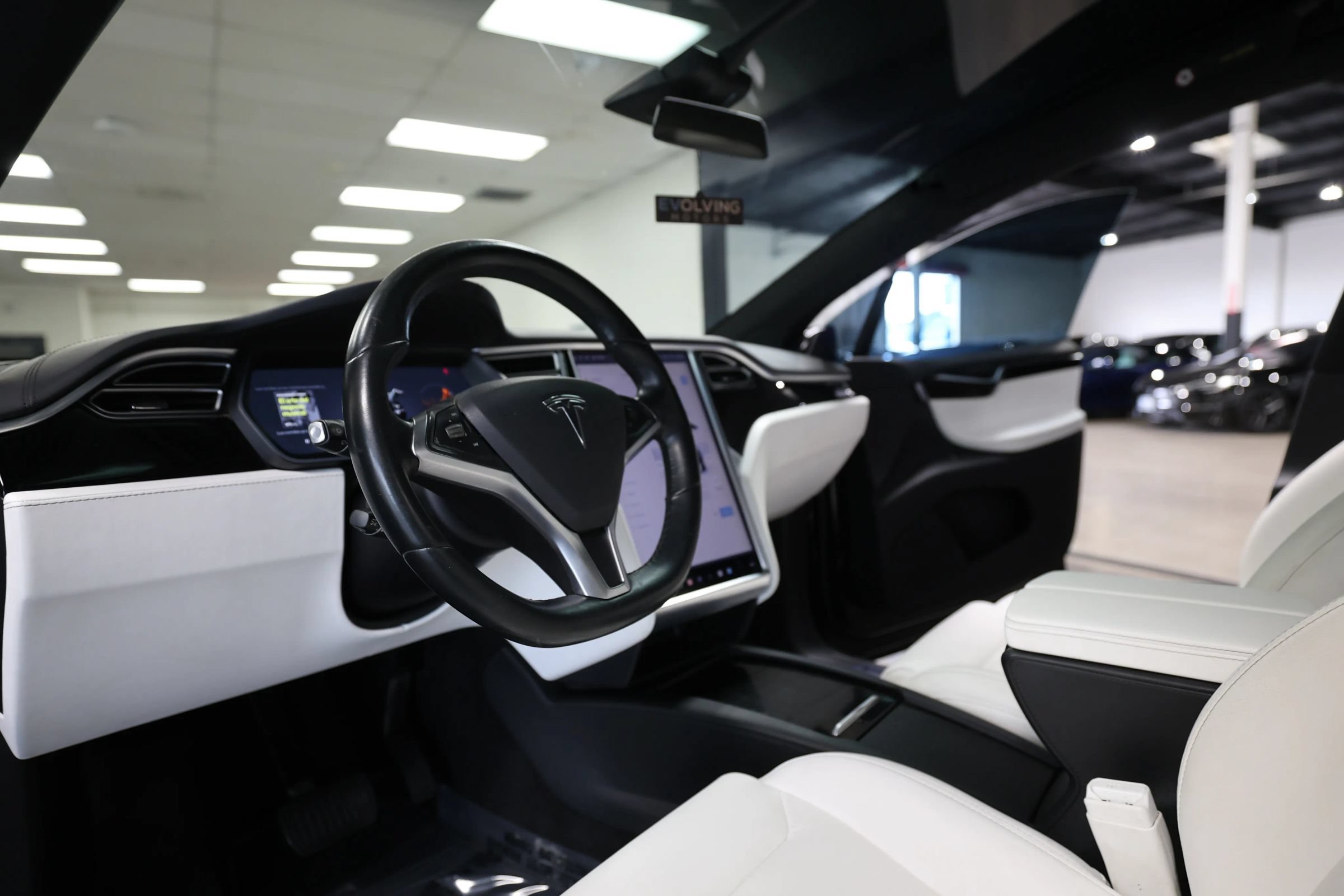Used 2016 Tesla Model X 75D AWD/4WD image 30