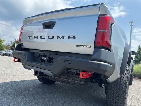 New 2025 Toyota Tacoma Trailhunter image 12