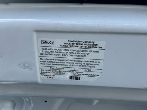 Used 2022 Ford E-350 and Econoline 350 Super Duty image 32