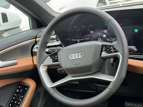 Used 2025 Audi A5 2.0T Premium Plus w/ Premium Plus AWD/4WD image 8