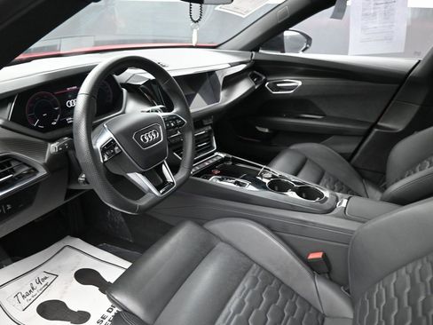 Used 2022 Audi e-tron GT Prestige w/ Prestige Package image 28