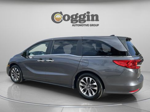 Certified 2024 Honda Odyssey EX-L image 4