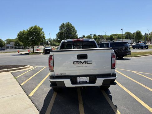 Used 2022 GMC Canyon Elevation w/ Elevation Premium Package AWD/4WD image 5