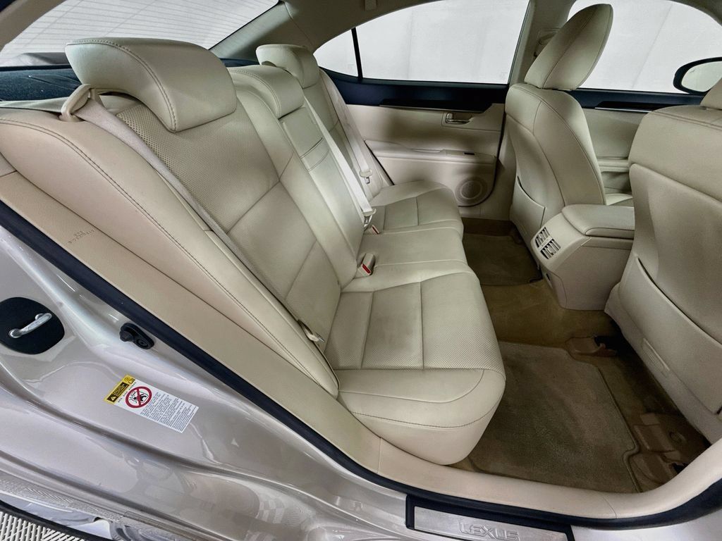Used 2014 Lexus ES 350 w/ Premium Package FWD image 28