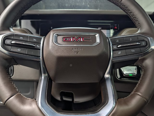 Used 2025 GMC Yukon Elevation w/ Technology Package AWD/4WD image 21
