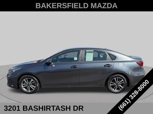 Used 2023 Kia Forte LXS FWD image 2