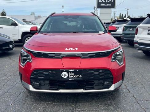Certified 2023 Kia Niro Wave w/ Wave Preserve Package FWD image 6