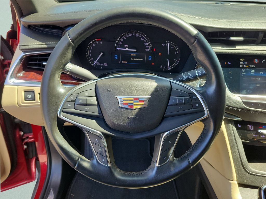 Used 2019 Cadillac XT5 Luxury FWD image 19