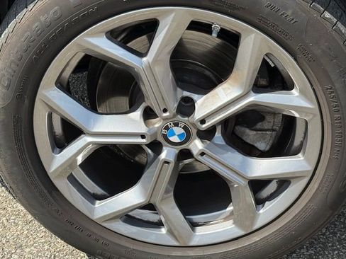 Used 2023 BMW X3 xDrive30i w/ Premium Package image 9