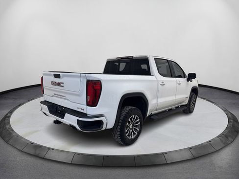 Used 2020 GMC Sierra 1500 AT4 w/ Off-Road Performance Package image 5