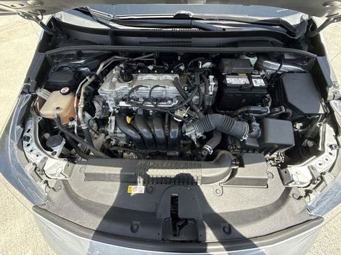 Used 2020 Toyota Corolla LE FWD image 26