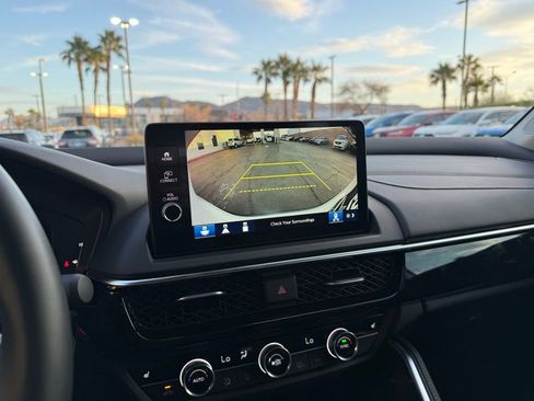 Used 2025 Acura ADX AWD image 11